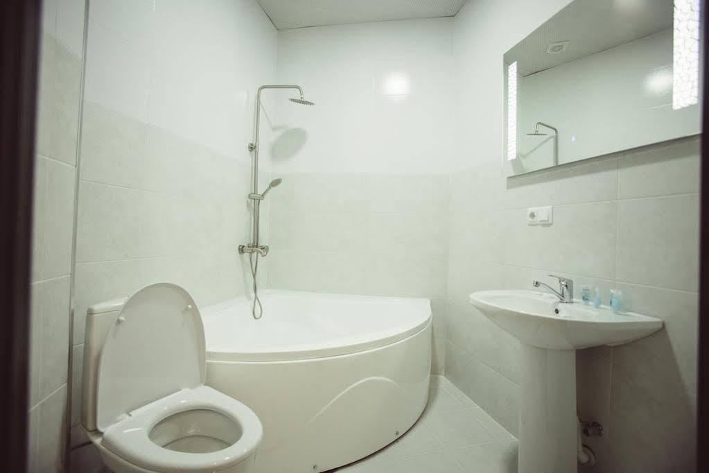 City Hotel Batumi Exterior photo