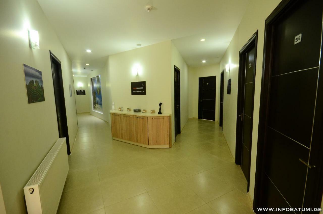 City Hotel Batumi Exterior photo